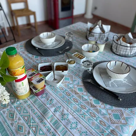 La Du Fresneaux Bed & Breakfast