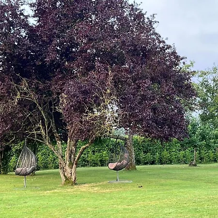 La Du Fresneaux Bed & Breakfast 3*